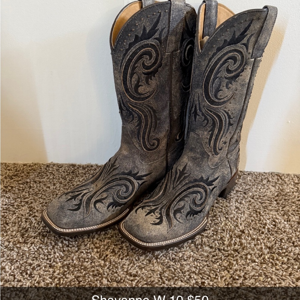 Women's Black Western Boots